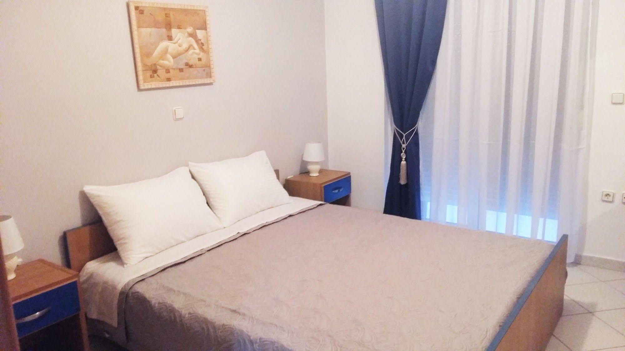 Pantheon Deluxe Apartments Arhángelosz Kültér fotó